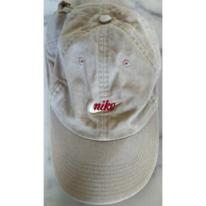 Vintage Nike Cap Beige Middle Swoosh Heritage86 Baseball Adjustable Embroidered